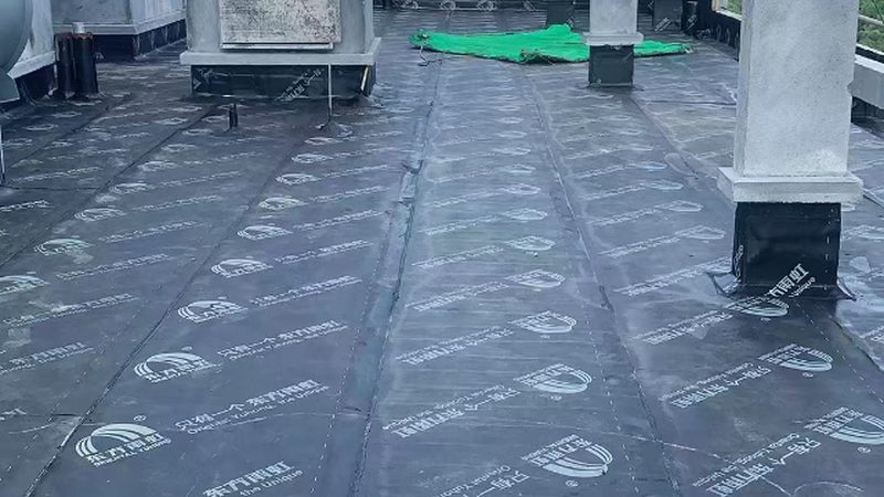 屋顶防水施工：方案与价格解析